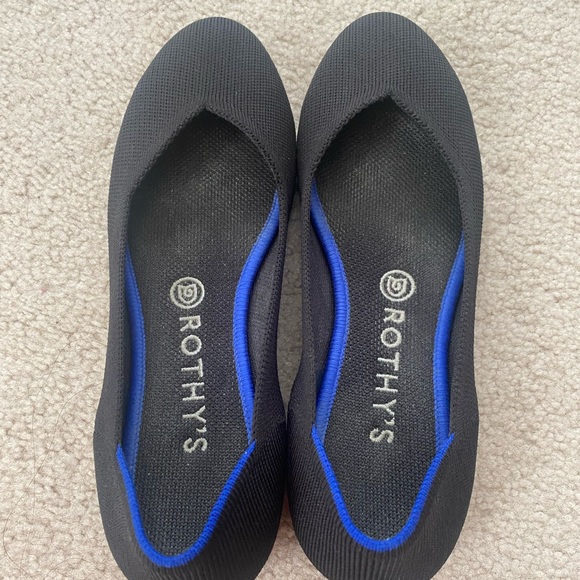 Rothy’s Solid Black The Flat Shoe - Picture 1 of 5